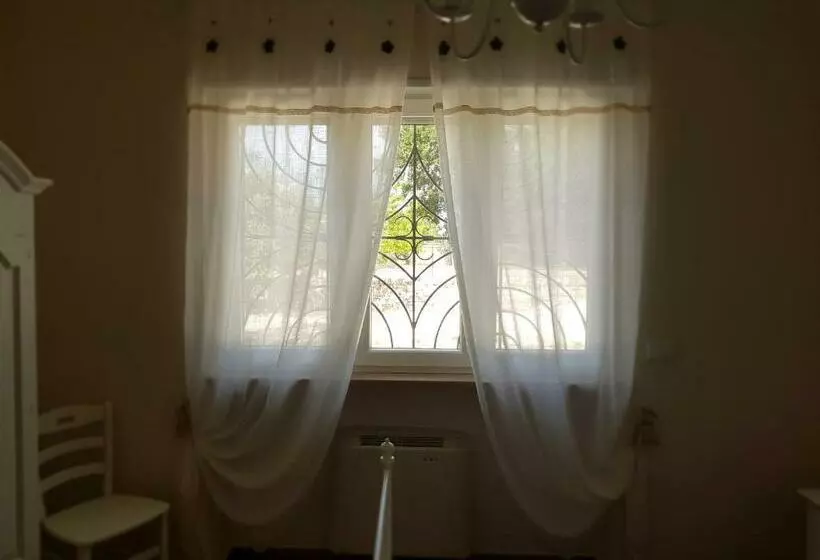 Aamiaismajoitus (B&B) Villa Venus Woods