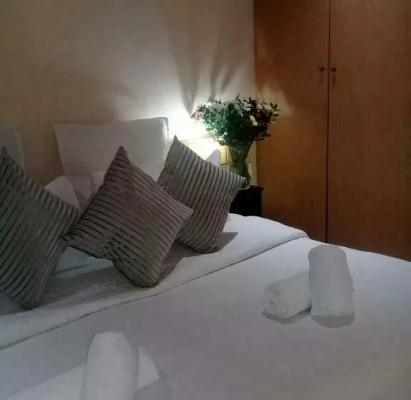 پانسیون Shalamanzi Lodge