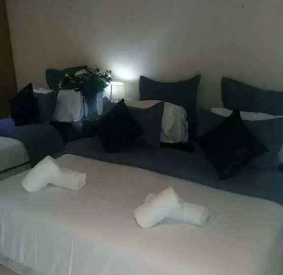 پانسیون Shalamanzi Lodge