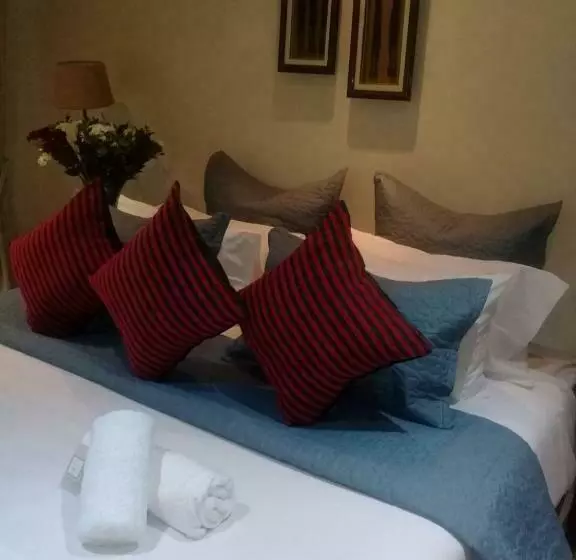 پانسیون Shalamanzi Lodge