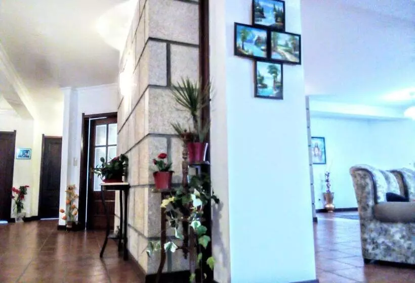 ベッドアンドブレックファースト Casa Vale Do Rio Ovil