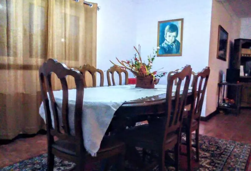 ベッドアンドブレックファースト Casa Vale Do Rio Ovil