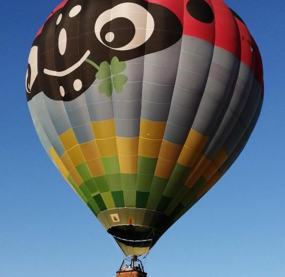 تختخواب و صبحانه L Orme Seul, Maison D Hôtes