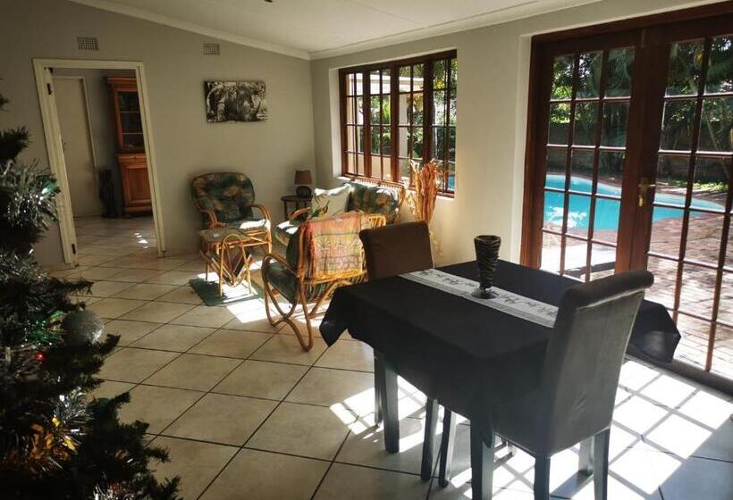 住宿加早餐  Parkers Cottages