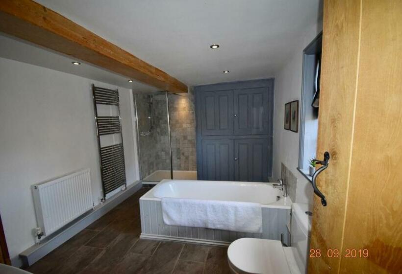 住宿加早餐  White Hall Farm