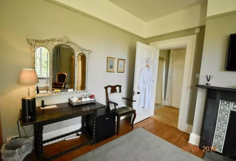 Aamiaismajoitus (B&B) White Hall Farm