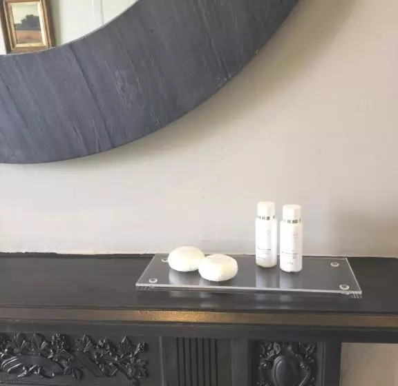 Aamiaismajoitus (B&B) White Hall Farm