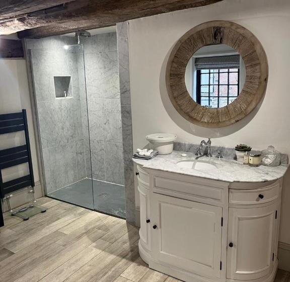 住宿加早餐  White Hall Farm