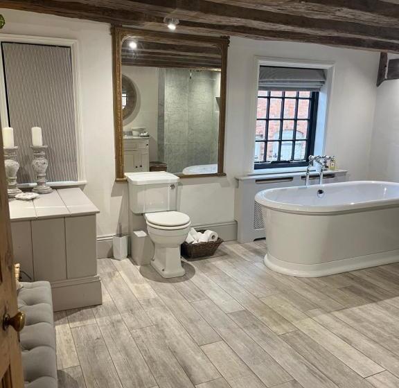 住宿加早餐  White Hall Farm