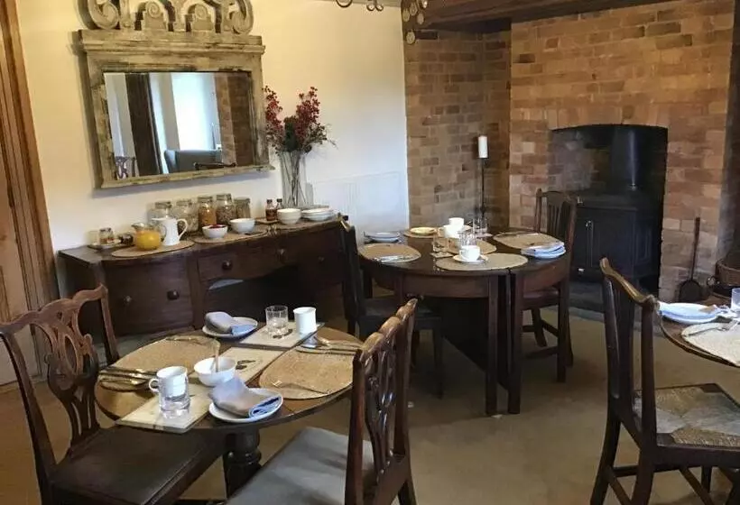 Aamiaismajoitus (B&B) White Hall Farm