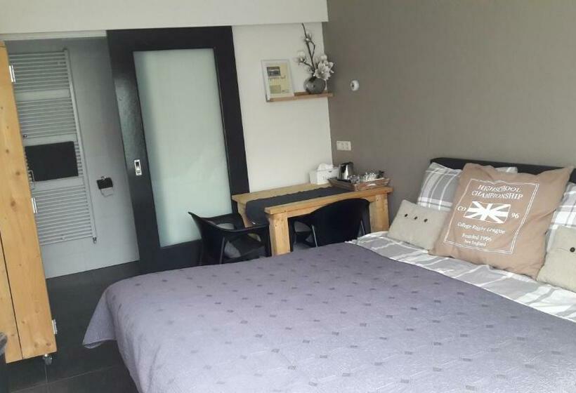 Bed & Breakfast De Schans