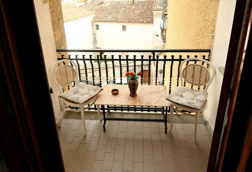 Il Sasso Bed & Breakfast