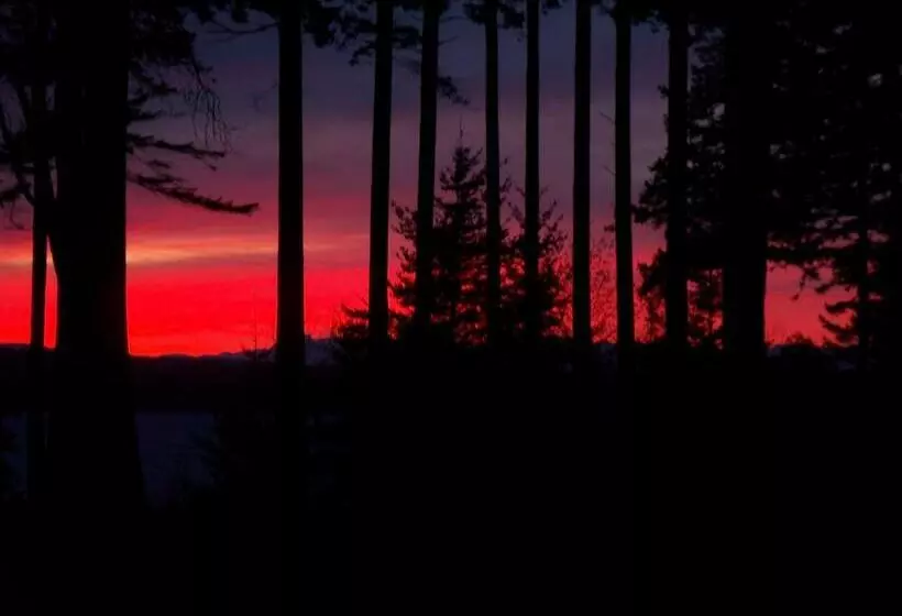 Majatalo Malaspina Strait Cottage