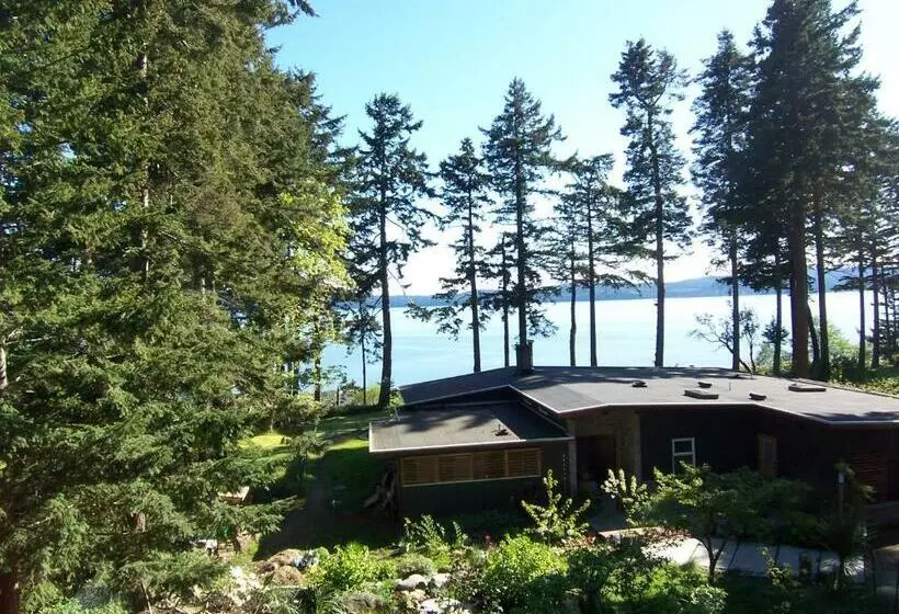 Majatalo Malaspina Strait Cottage