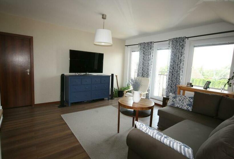 Пансион Walnut Apartment With Sauna And Pond