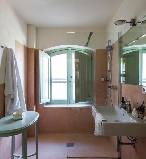 مبيت وإفطار Agriturismo Le Tassinaie