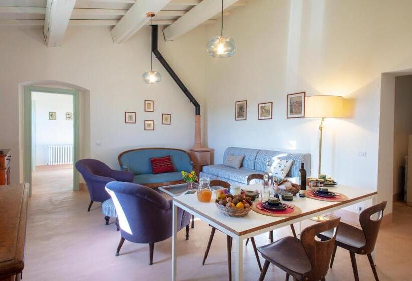 مبيت وإفطار Agriturismo Le Tassinaie