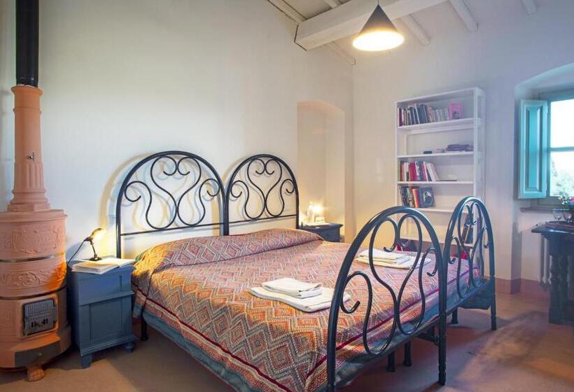 مبيت وإفطار Agriturismo Le Tassinaie