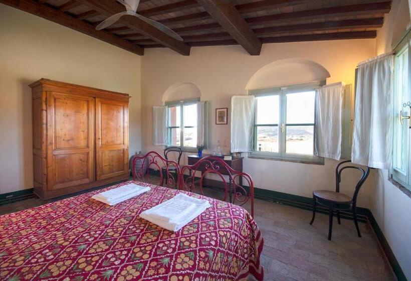 مبيت وإفطار Agriturismo Le Tassinaie