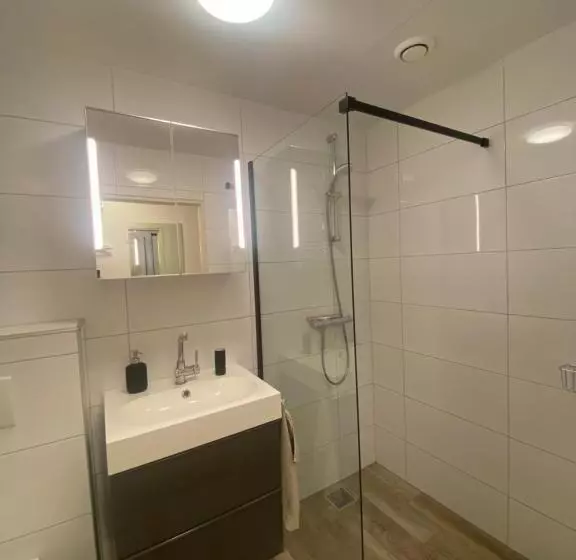 ベッドアンドブレックファースト Benbzuiderzee