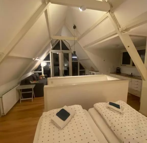 ベッドアンドブレックファースト Benbzuiderzee