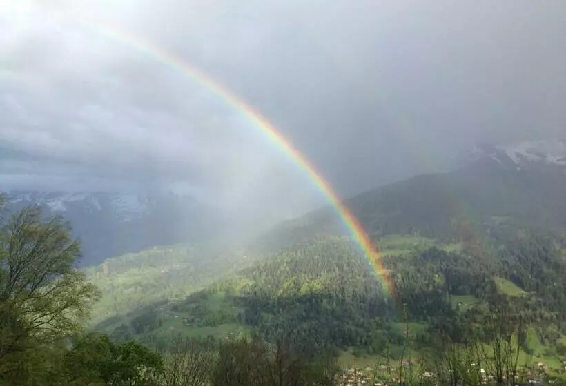 Aamiaismajoitus (B&B) Chalet Ingas