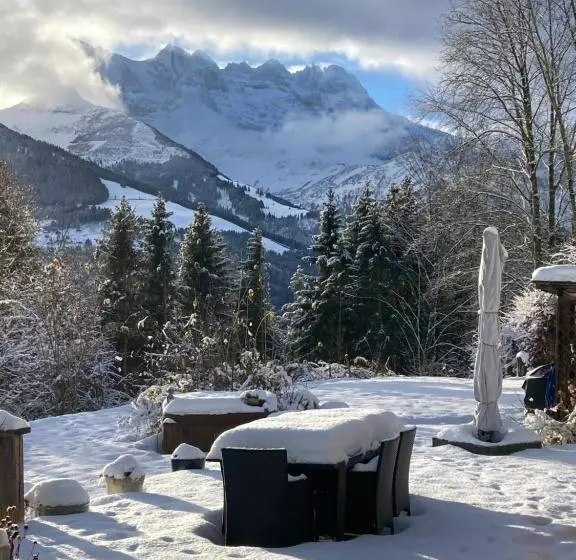 Aamiaismajoitus (B&B) Chalet Ingas