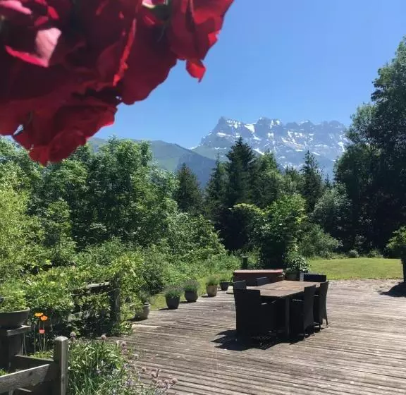 Aamiaismajoitus (B&B) Chalet Ingas