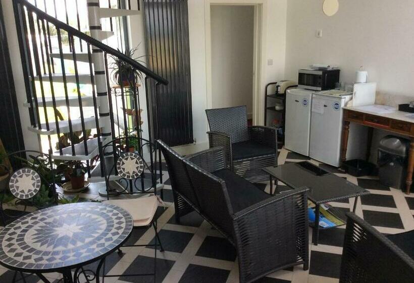 住宿加早餐 Hh Accommodation