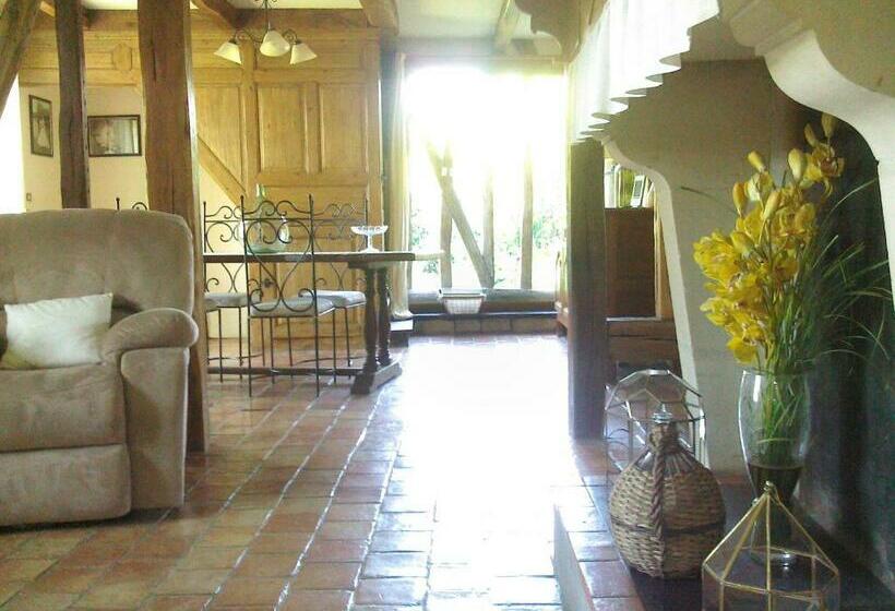 민박 La Maison Du Bûcheron