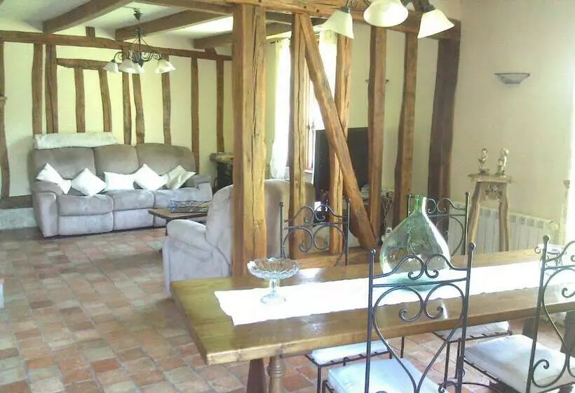 Aamiaismajoitus (B&B) La Maison Du Bûcheron