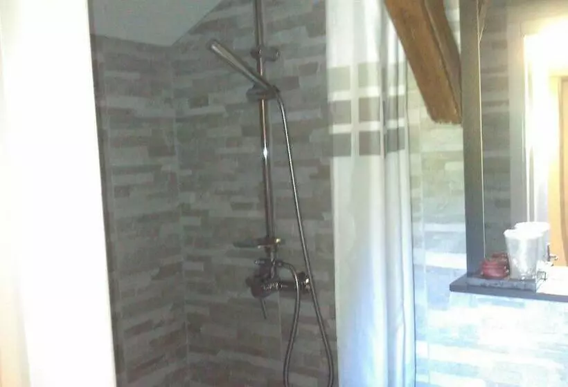 Aamiaismajoitus (B&B) La Maison Du Bûcheron