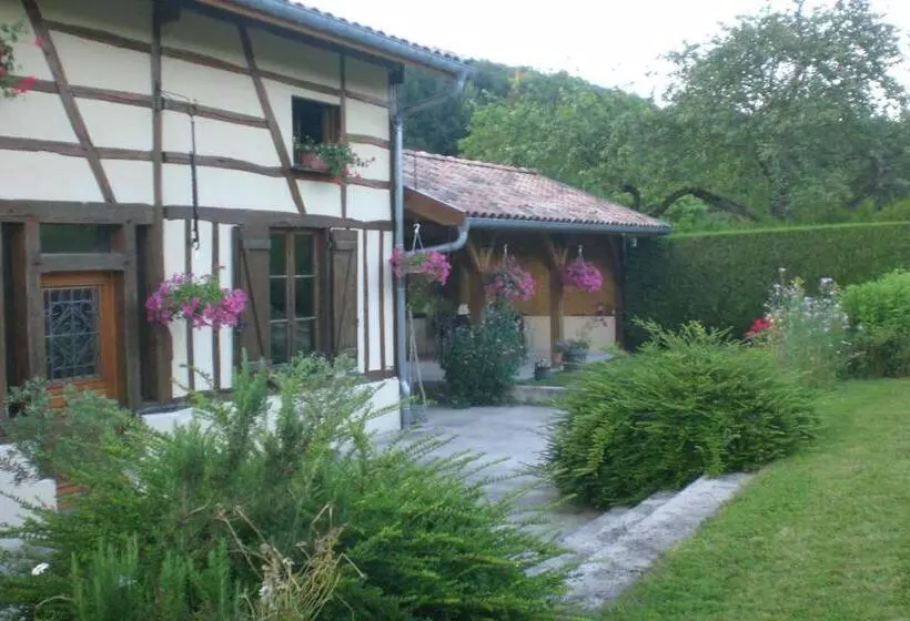 Aamiaismajoitus (B&B) La Maison Du Bûcheron