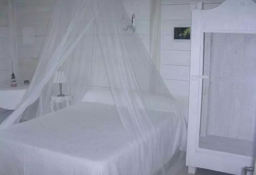 ベッドアンドブレックファースト Les Pascals