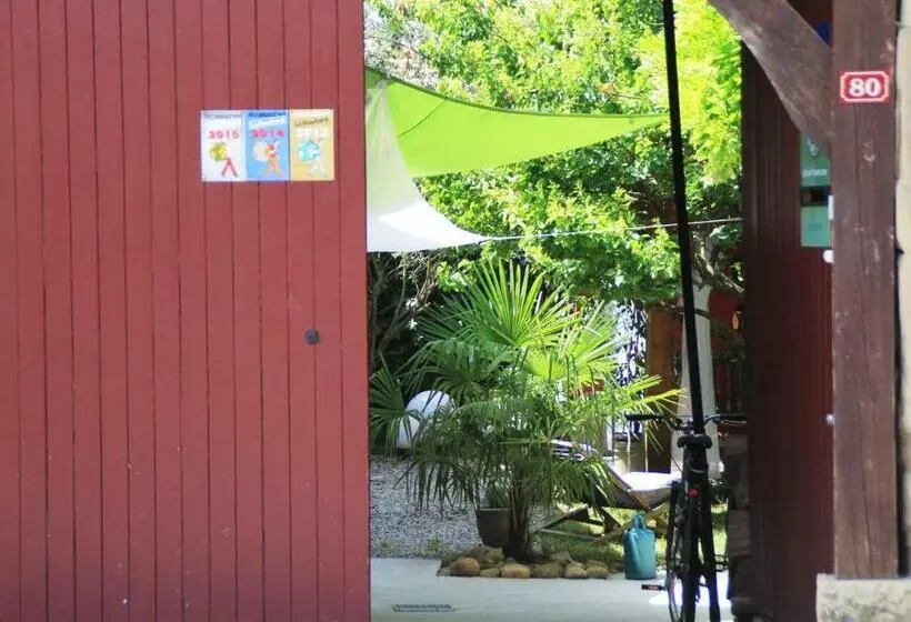 ベッドアンドブレックファースト Les Pascals