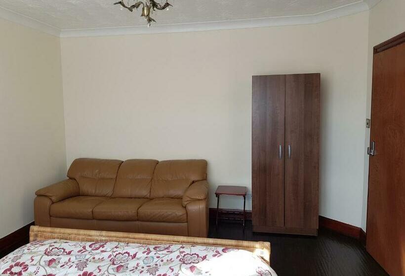 住宿加早餐  Cozy Guest House