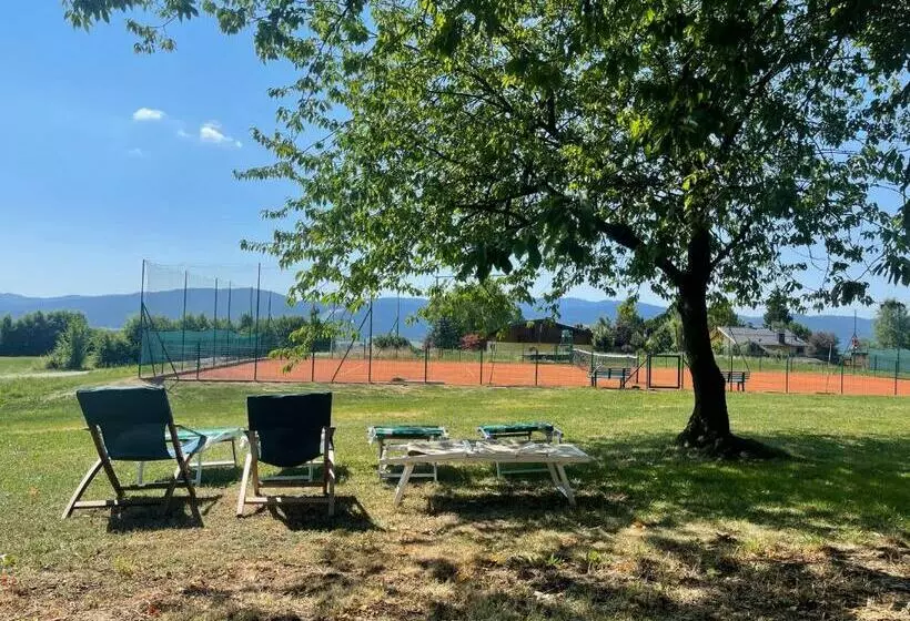 هتل Agriturismo Lambra La Casa Del Sol