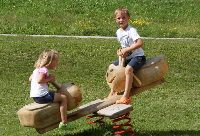 Отель Appartement Förra