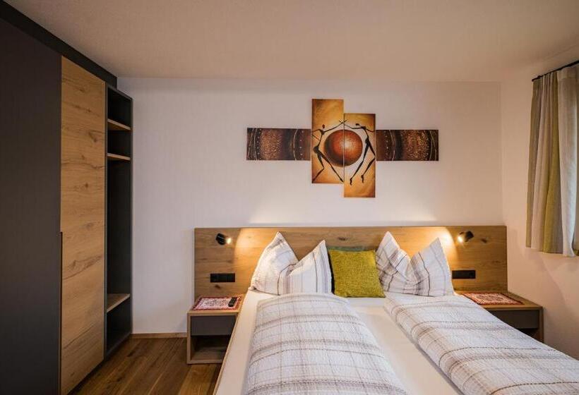 Отель Appartement Förra