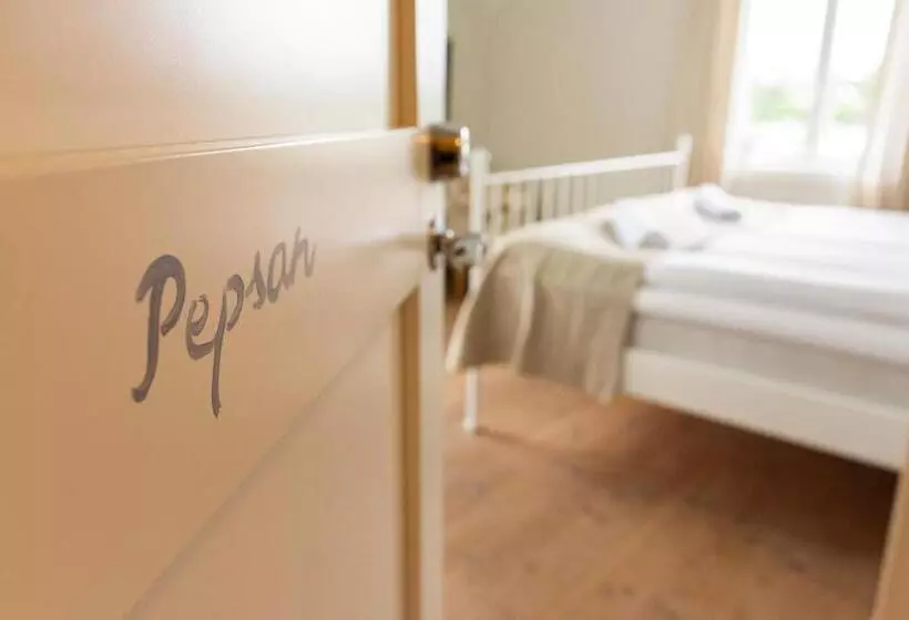 Hotelli Nestor & Restaurant Back Pocket