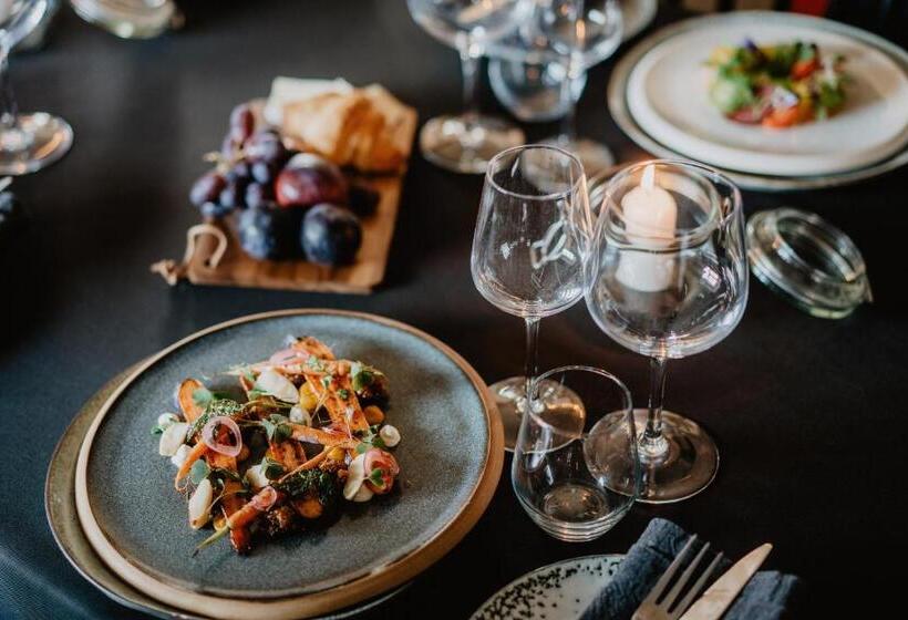 فندق Nestor & Restaurant Back Pocket