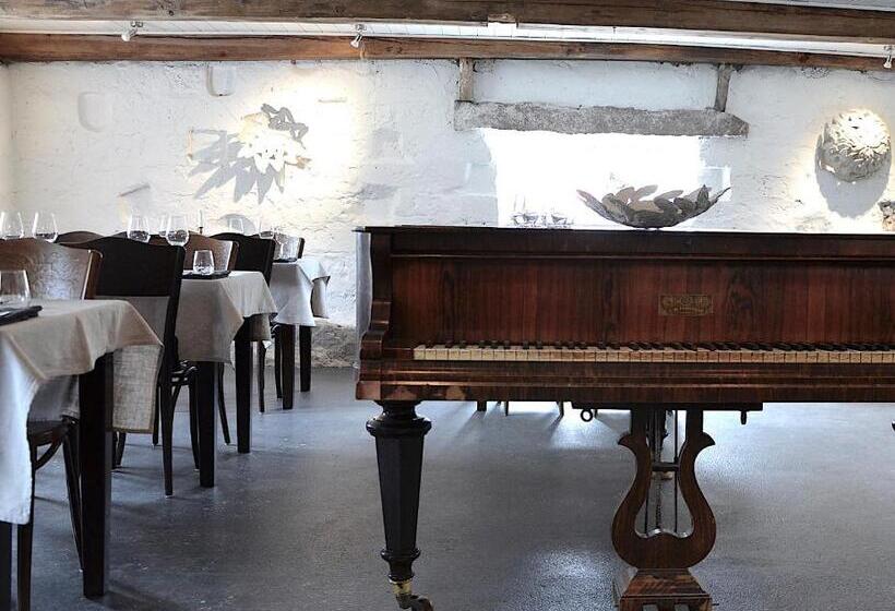 فندق Nestor & Restaurant Back Pocket