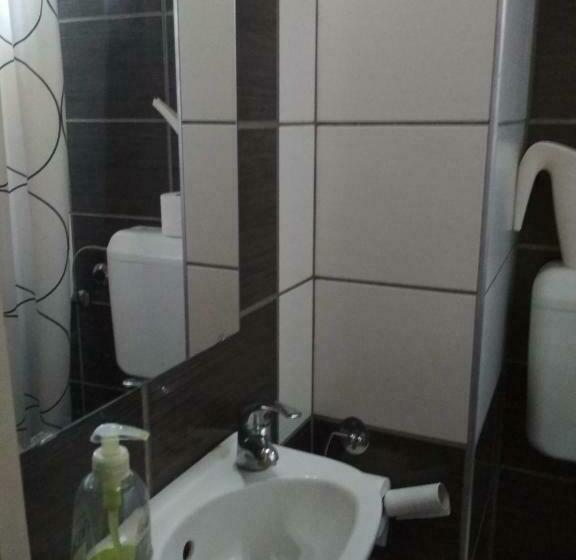 ペンション Nekeczki Vendégház