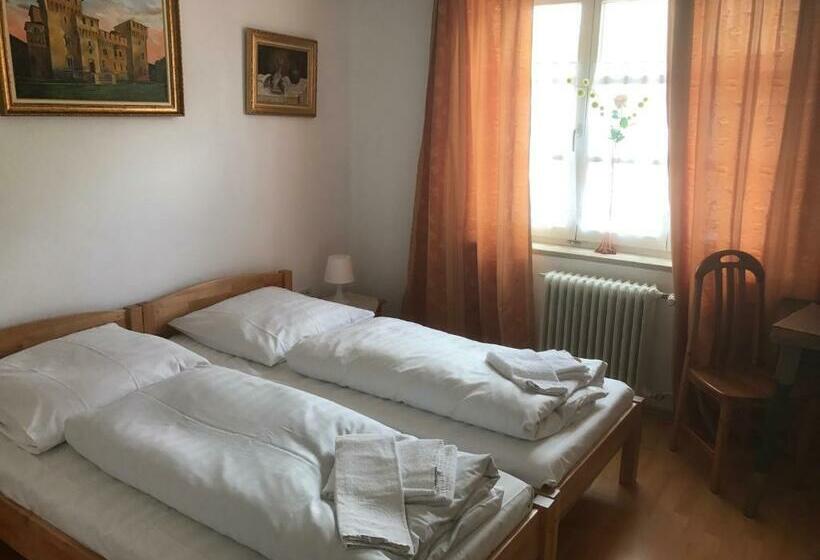 Пансион Weinstube Heigl Restaurante Pizzeria Puccini