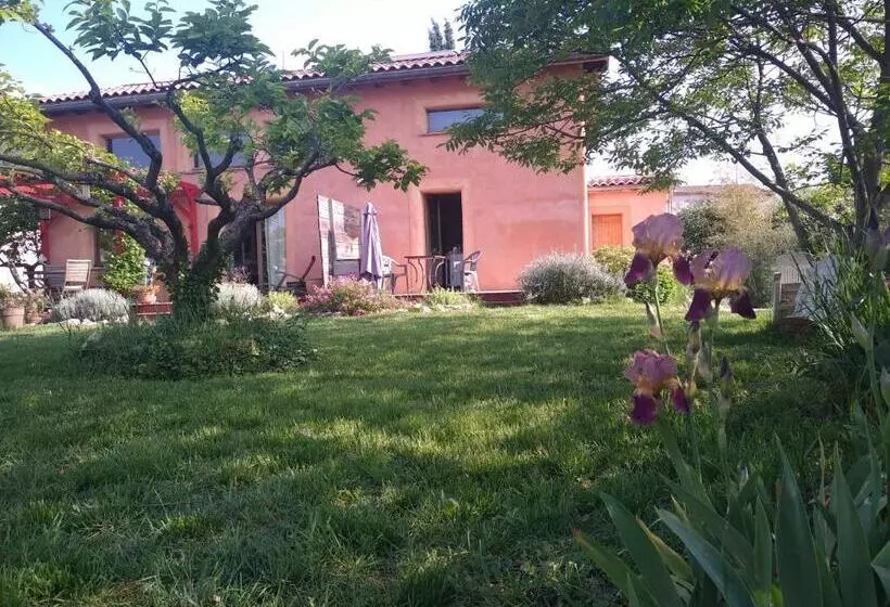 Aamiaismajoitus (B&B) Brindepaille
