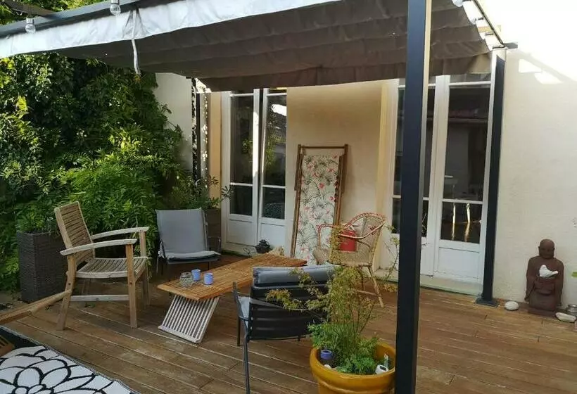 ベッドアンドブレックファースト Chambre En Ville Dans Un Esprit Campagne
