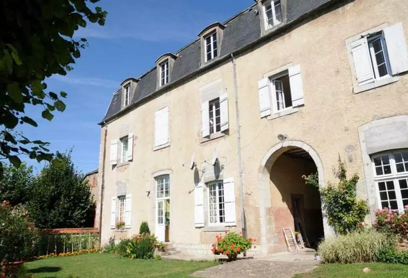 Aamiaismajoitus (B&B) Le Couvent En Bazois