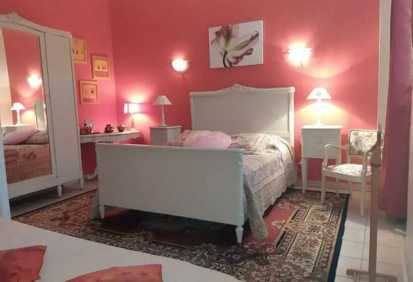 Aamiaismajoitus (B&B) Le Couvent En Bazois