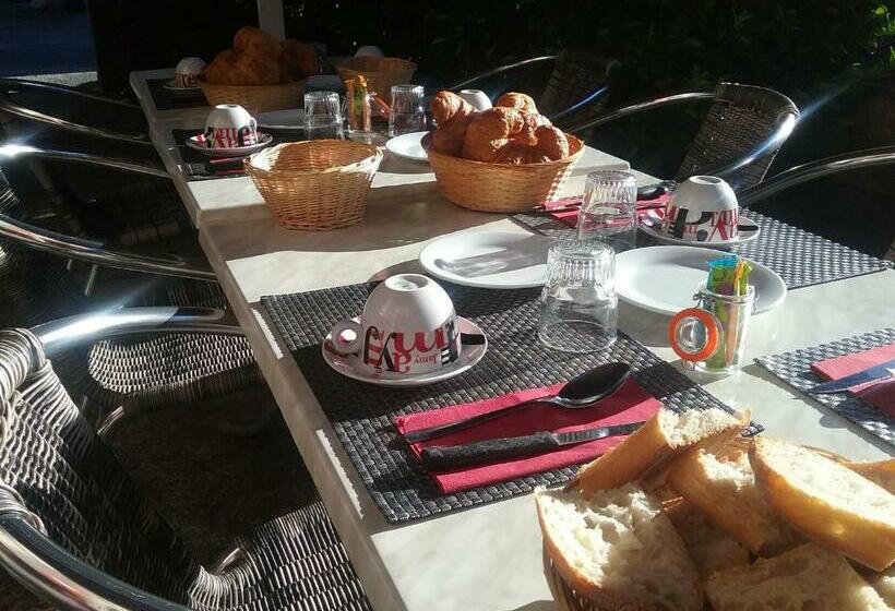 Bed and Breakfast Les Chambres Du Cheval Blanc