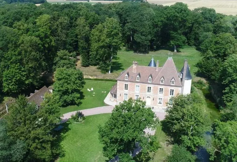 Aamiaismajoitus (B&B) Manoir De La Camusière